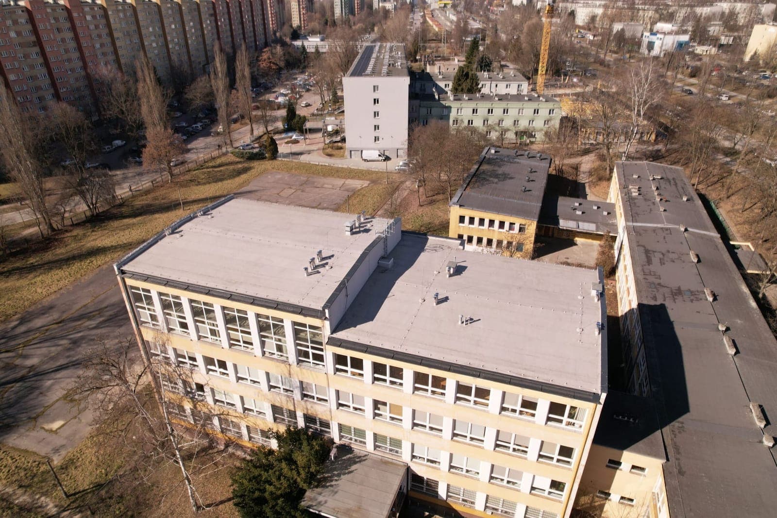 Budynek komercyjny na wynajem — os. Kościuszkowskie 2